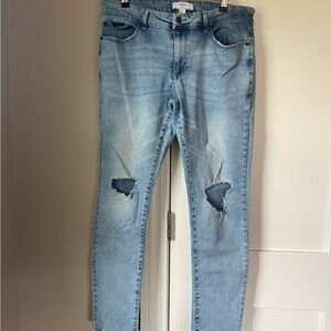 Forever 21 Light Wash Ripped Skinny Jeans